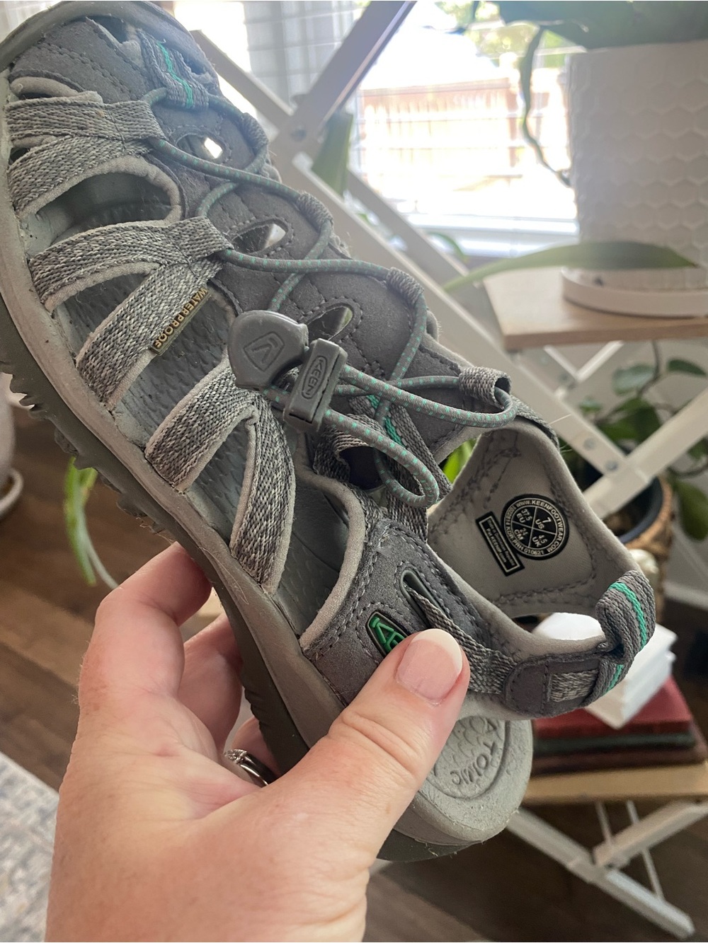 KEEN Women's Gray Sport Sandals with Teal Accents size 7 EXCELLENT CONDITION! - Picture 13 of 14